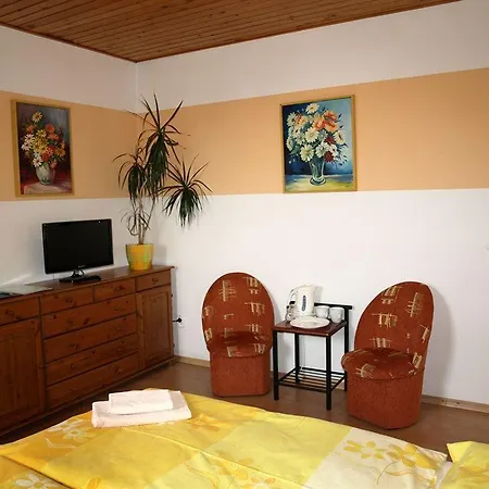 Fantazia - Self Check-in 3*