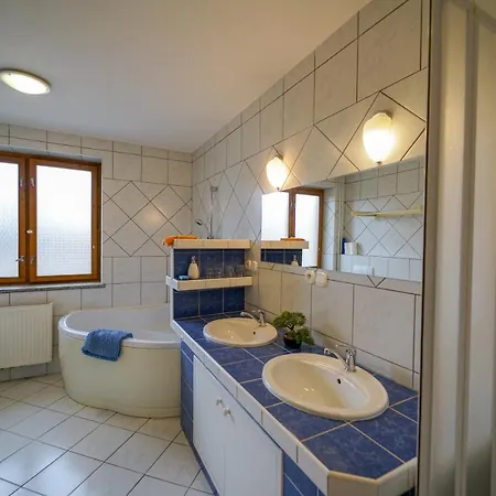 Fantazia - Self Check-in Попрад